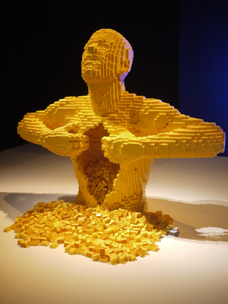 The Art of the Brick Exhibition, creating wonders with a brick A