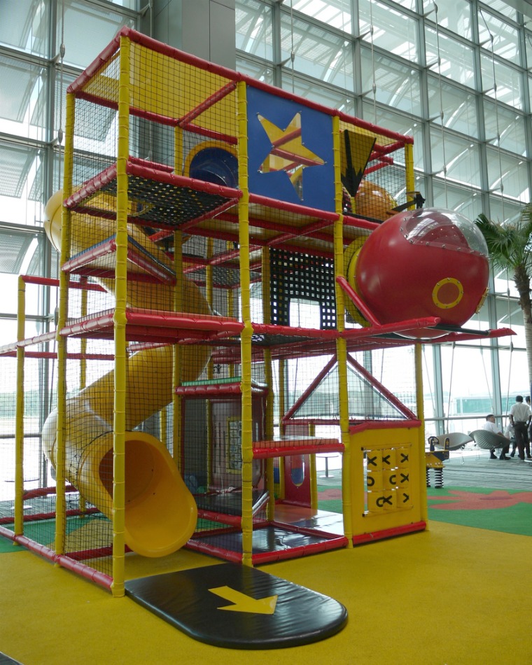 Changi Airport Terminal 1 (Public Area) Playground - KiasuParents