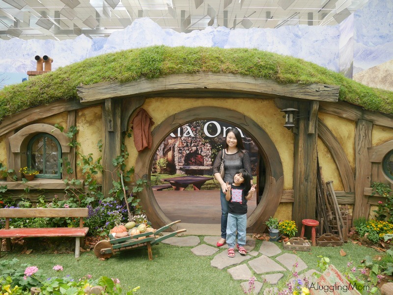 Hobbit Hole from Hobbiton in Changi Airport