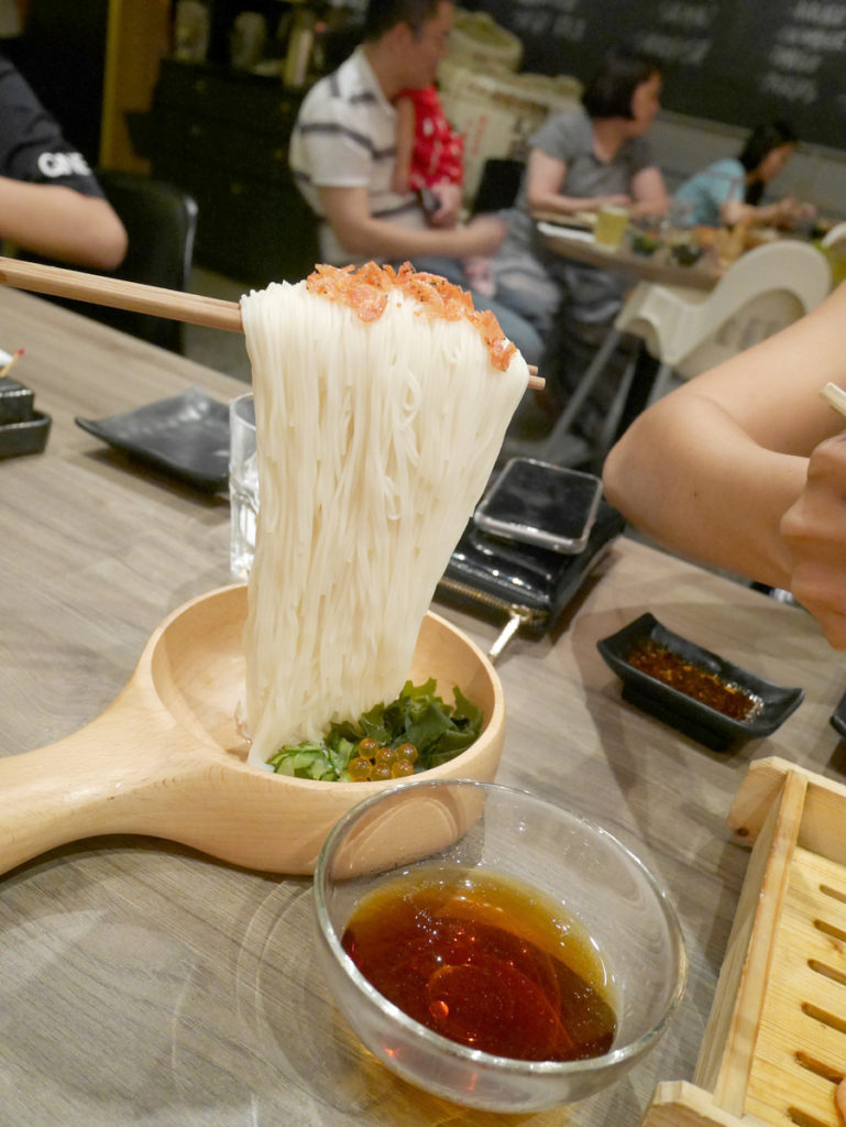 Gravity defying noodles!