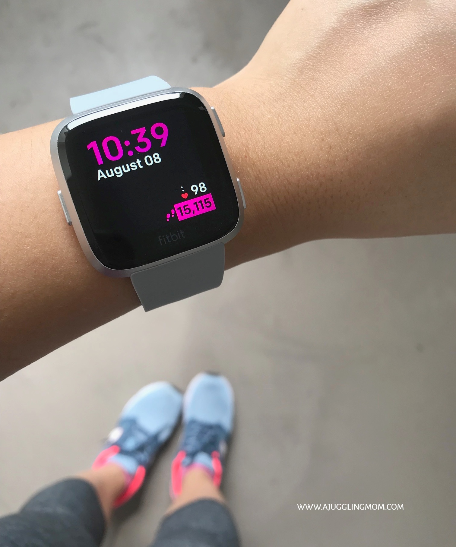 aia vitality fitbit